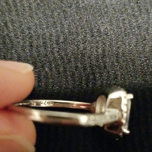 Radiant Solitaire - Picture 5 of 8